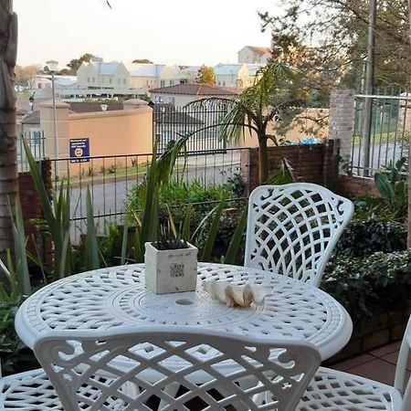 57 On Plover جورج المظهر الخارجي الصورة